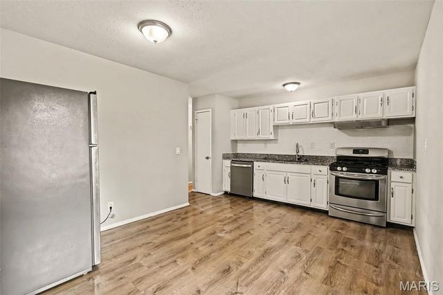 1536 Coachway Lane, Hazelwood, MO 63042