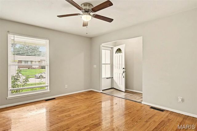 1536 Coachway Lane, Hazelwood, MO 63042