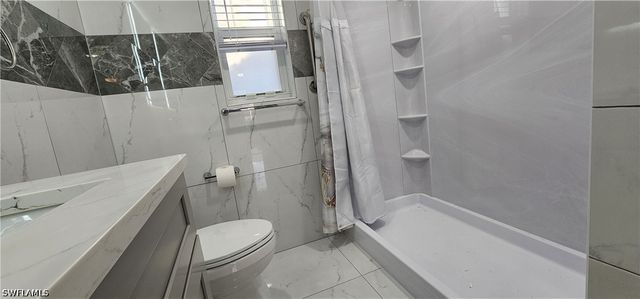 1251 7th AVE N 303, Naples, FL 34102