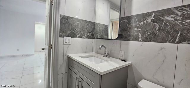 1251 7th AVE N 303, Naples, FL 34102
