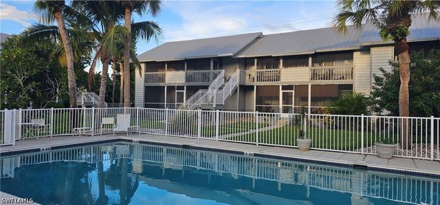 1251 7th AVE N 303, Naples, FL 34102