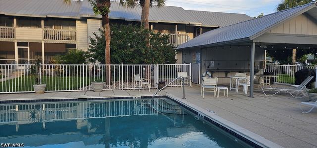 1251 7th AVE N 303, Naples, FL 34102