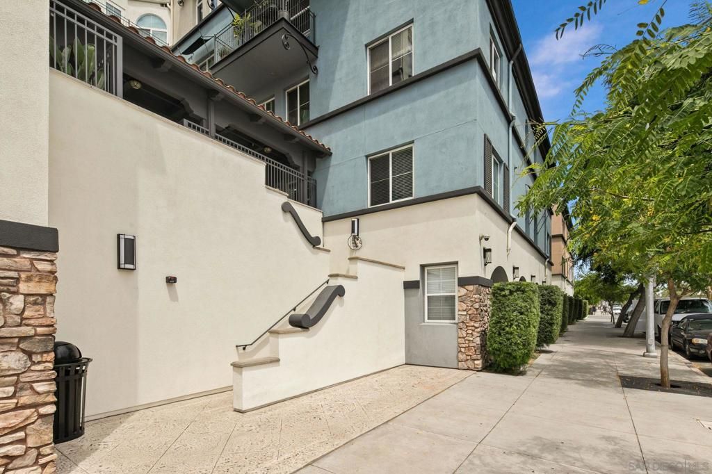 Image 23 of property listing at 3950 Ohio St 225, San Diego, CA 92104