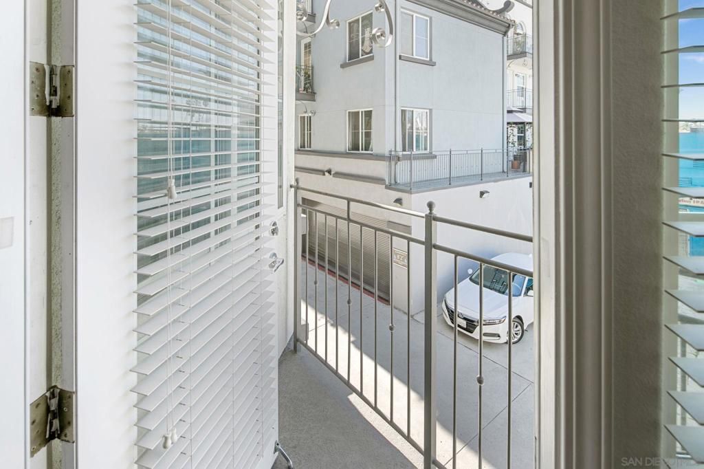 Image 9 of property listing at 3950 Ohio St 225, San Diego, CA 92104