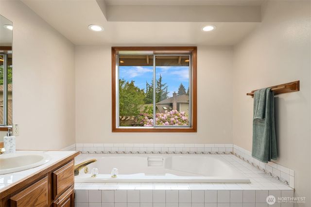 11828 43rd Drive SE, Everett, WA 98208