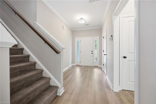 1739 Ramhurst Drive, Clemmons, NC 27012