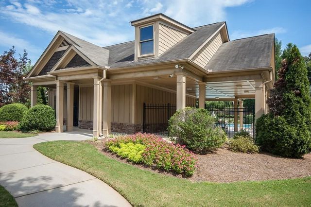 2675 Sugar Mill SE Drive, Atlanta, GA 30316