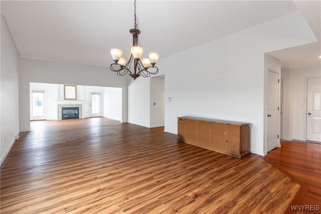 14 Wetherby Way, Lancaster, NY 14086