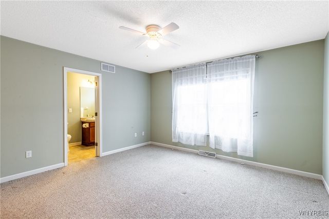 14 Wetherby Way, Lancaster, NY 14086