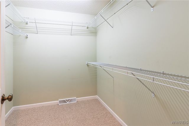 14 Wetherby Way, Lancaster, NY 14086