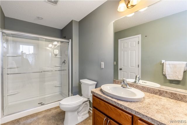 14 Wetherby Way, Lancaster, NY 14086