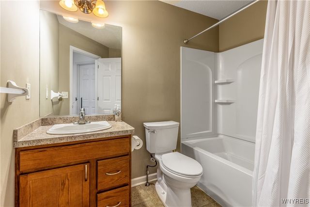 14 Wetherby Way, Lancaster, NY 14086