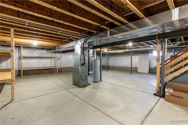 14 Wetherby Way, Lancaster, NY 14086