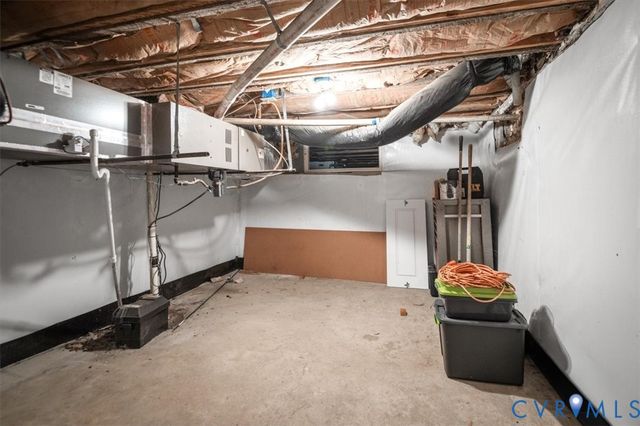 307 W 26th St, Richmond, VA 23225