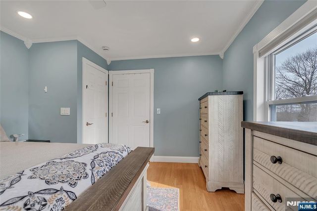 85 Larsen Road, West Milford, NJ 07480