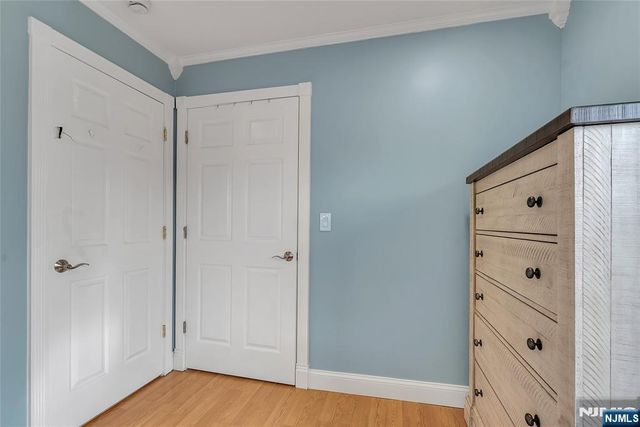 85 Larsen Road, West Milford, NJ 07480