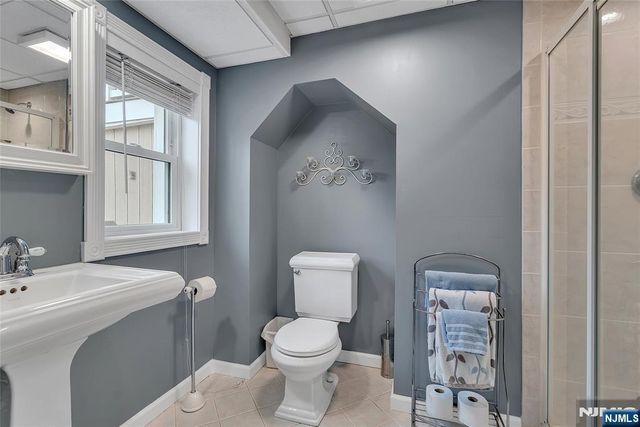 85 Larsen Road, West Milford, NJ 07480