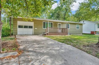 1014 Lawrence Avenue, Lawrence, KS 66049