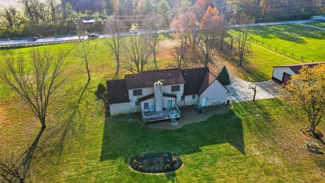 2392 London Groveport Road, Grove City, OH 43123