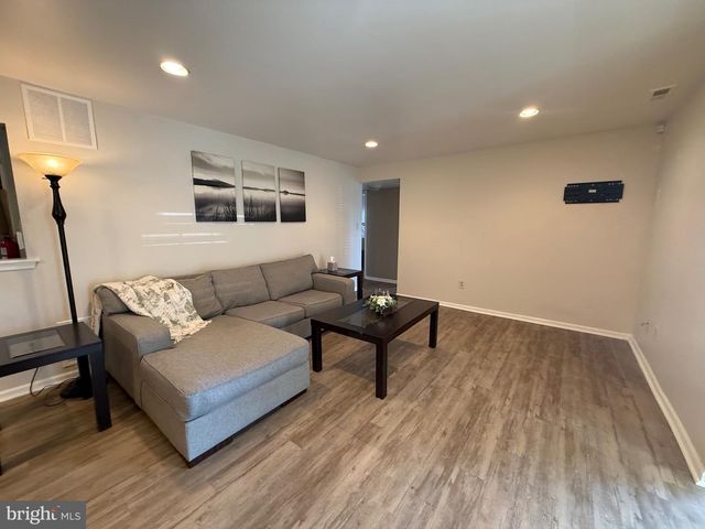 17 HARROGATE CT, Sewell, NJ 08080