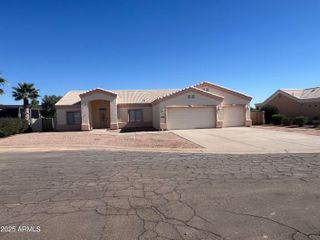15331 S SANFORD Place, Arizona City, AZ 85123