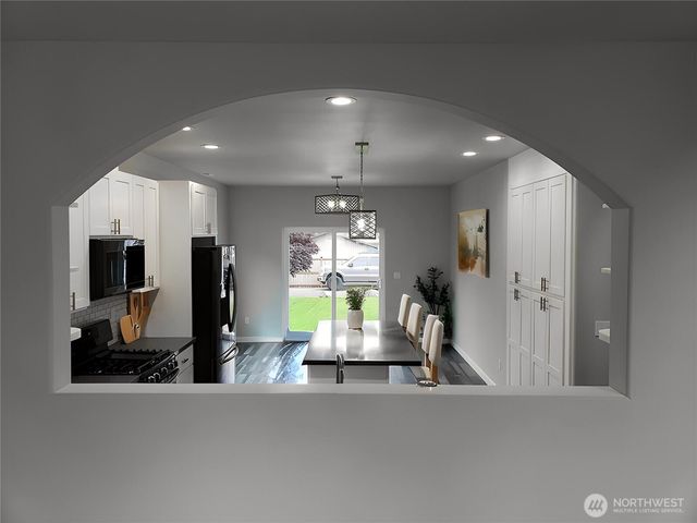 866 S 85th Street, Tacoma, WA 98444