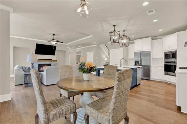 249 Fountain Oak Way, Canton, GA 30114