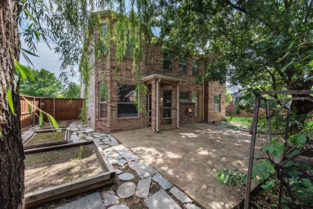 1400 Palmares Court, Corinth, TX 76210