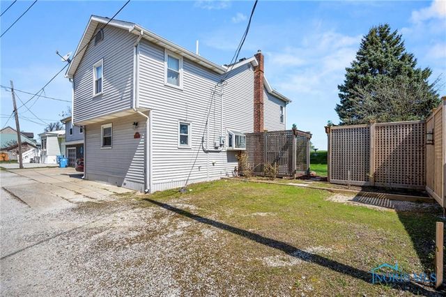 11965 Dyke Road, Curtice, OH 43412