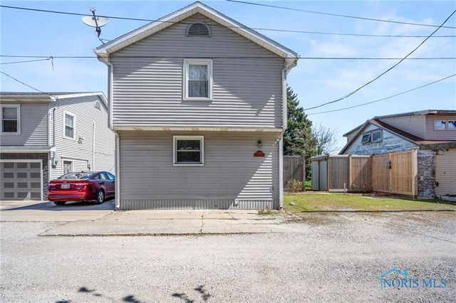 11965 Dyke Road, Curtice, OH 43412