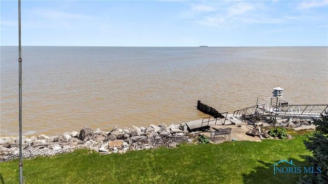 11965 Dyke Road, Curtice, OH 43412