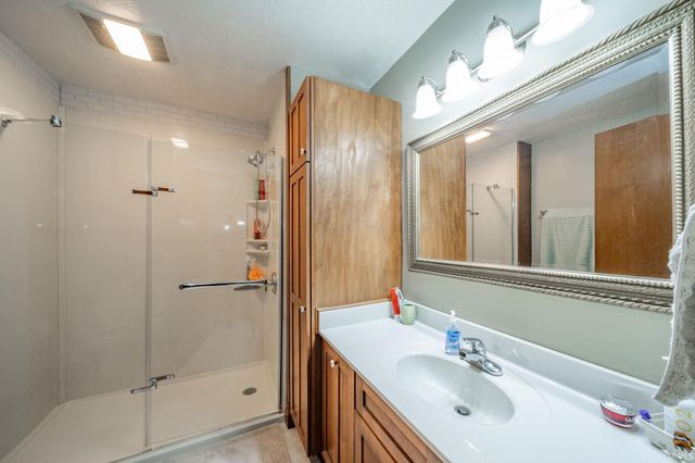 1160 Landmark Drive, New Castle, IN 47362