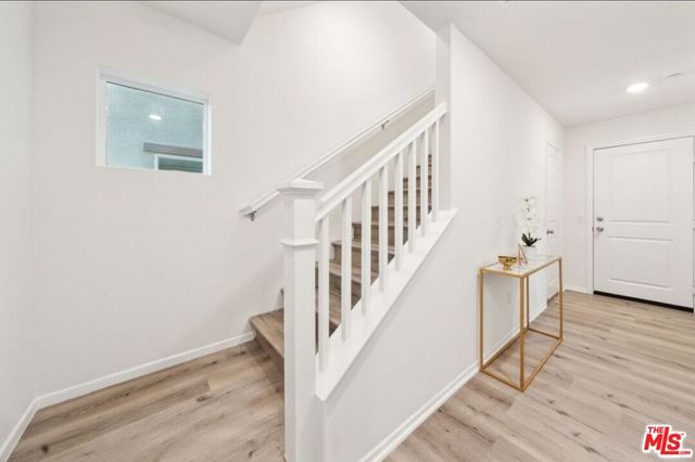 605 Daniel Freeman Circle, Inglewood, CA 90301