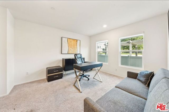 605 Daniel Freeman Circle, Inglewood, CA 90301