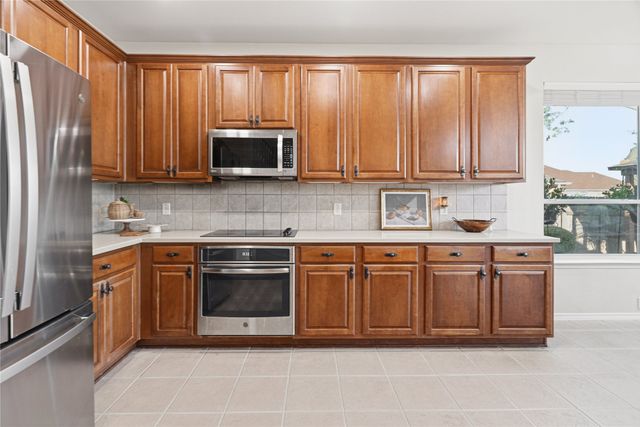 1007 Dover Heights Trail, Mansfield, TX 76063