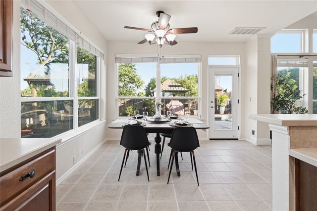 1007 Dover Heights Trail, Mansfield, TX 76063