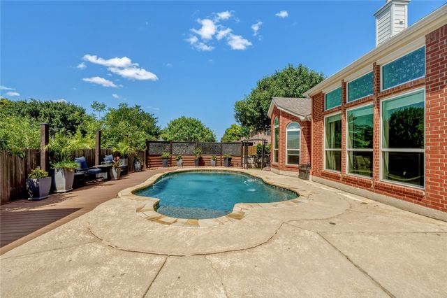1007 Dover Heights Trail, Mansfield, TX 76063