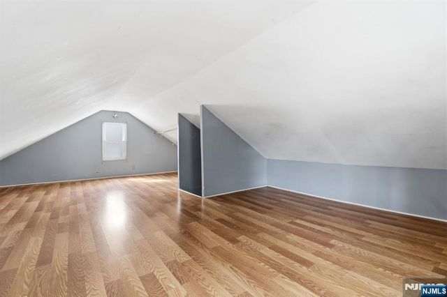 407 3rd Avenue, Newark, NJ 07107