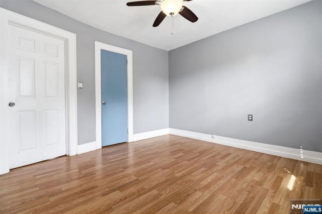 407 3rd Avenue, Newark, NJ 07107