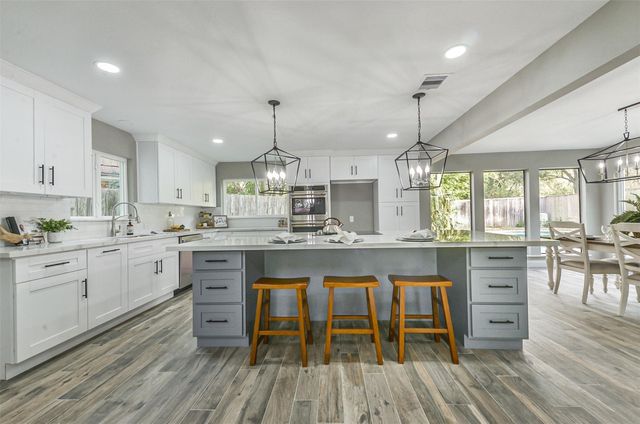211 Big Hollow Lane, Houston, TX 77042