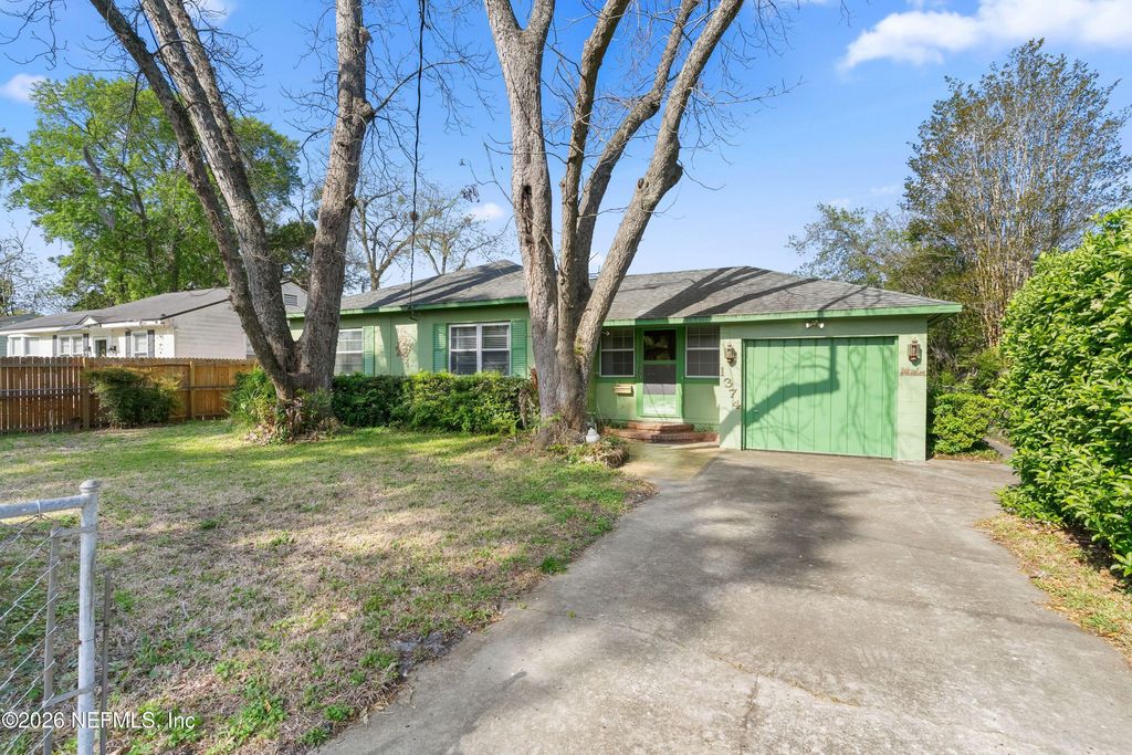 1374 DAKAR Street, Jacksonville, FL 32205