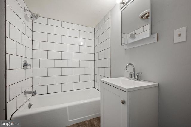 23 MAHONEY DR, Harpers Ferry, WV 25425