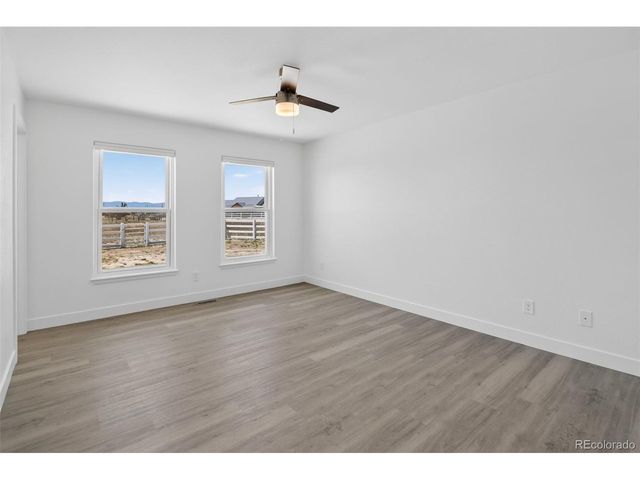 668 E Milt Dr, Pueblo, CO 81007