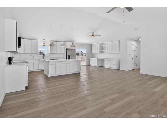 668 E Milt Dr, Pueblo, CO 81007