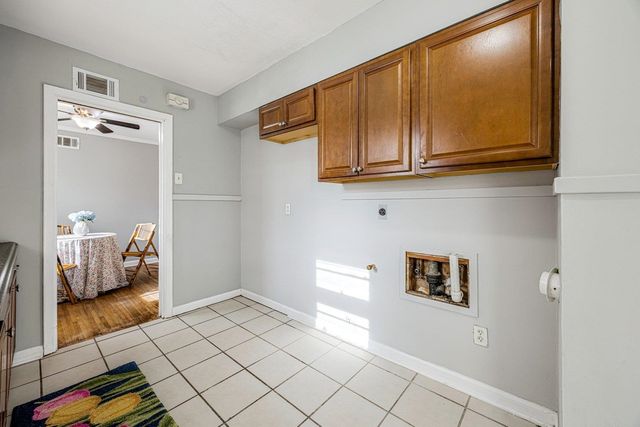 1215 MT MORIAH RD, Memphis, TN 38117