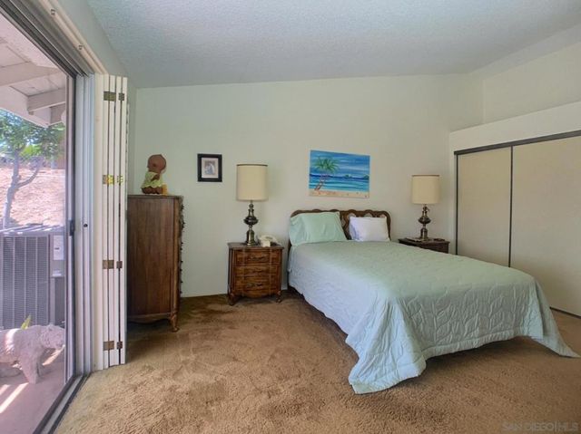 2552 Wind River Rd, El Cajon, CA 92019