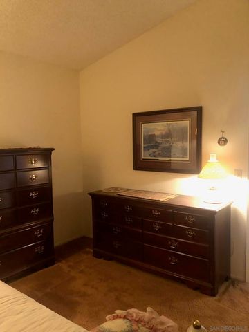 2552 Wind River Rd, El Cajon, CA 92019