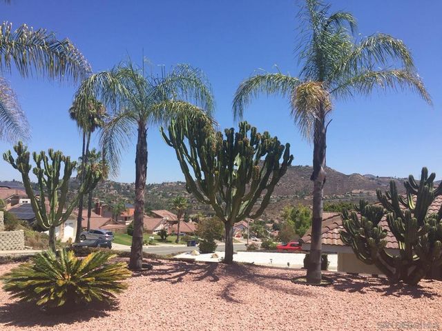 2552 Wind River Rd, El Cajon, CA 92019