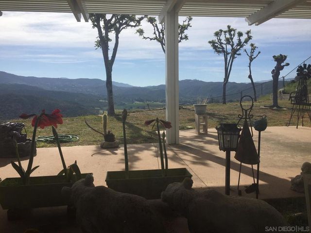 2552 Wind River Rd, El Cajon, CA 92019