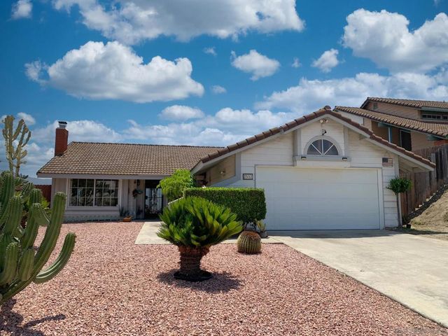 2552 Wind River Rd, El Cajon, CA 92019